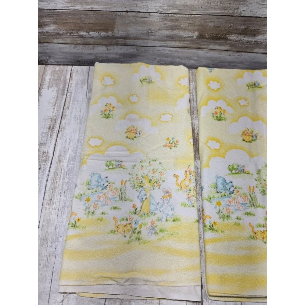 2-Vintage 1982 Dundee Mills Baby Blankets Yellow Bunny Kitten Nursery READ